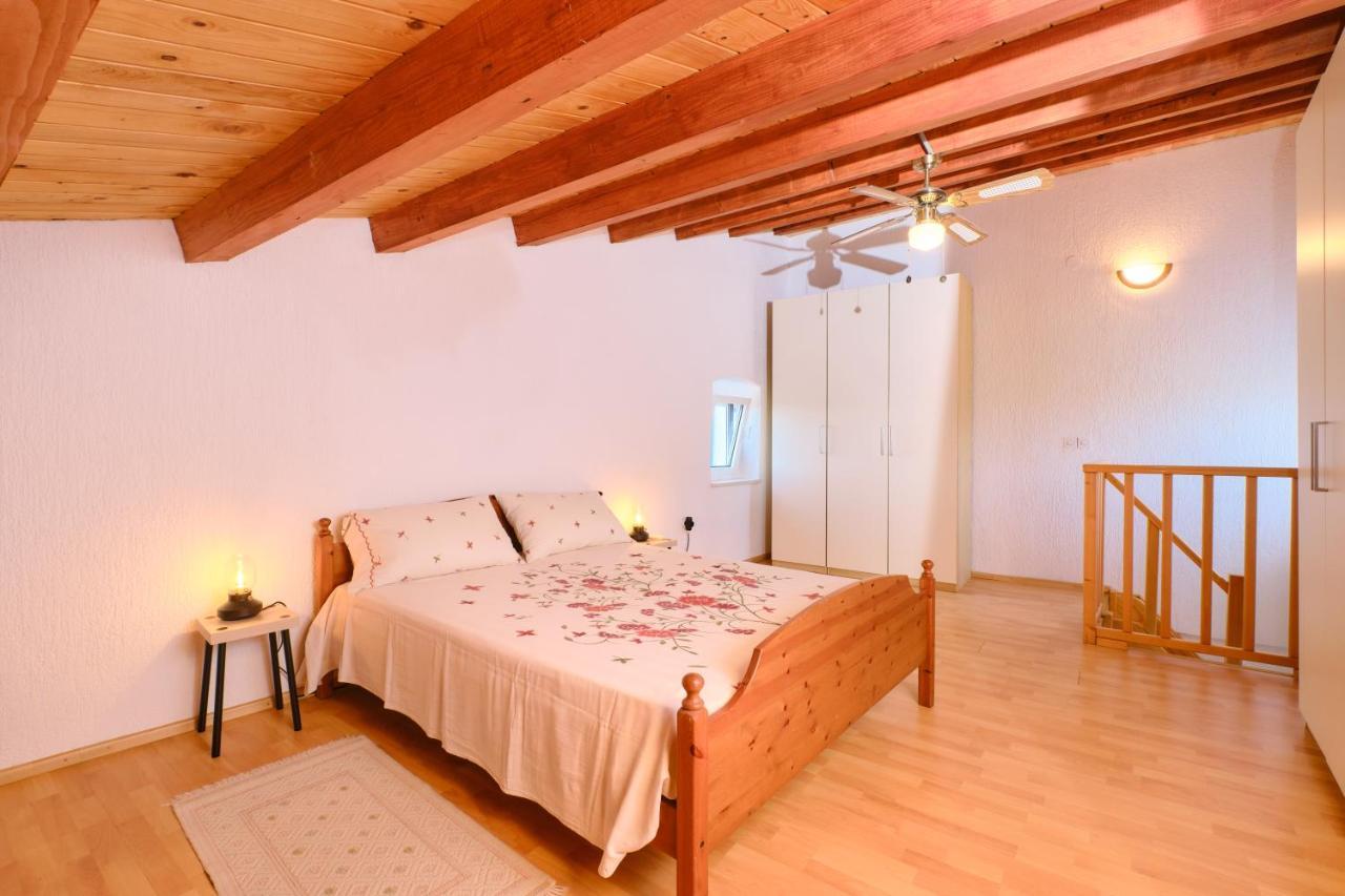 Holiday home Domus Olivae